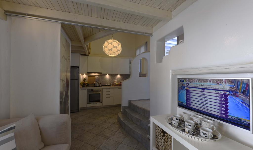 Ivi Mykonean Suites Mimoza Ornos Beach Luaran gambar